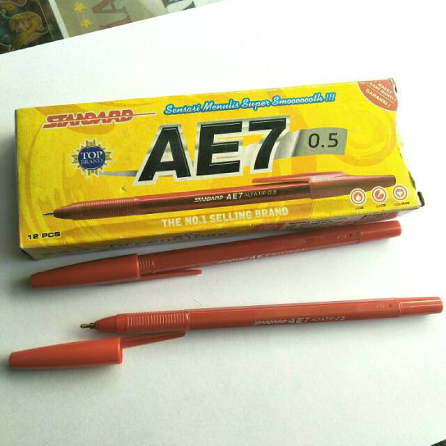 

Perpack Pulpen Standard AE-7 warna Merah 0.5mm isi 12 pcs