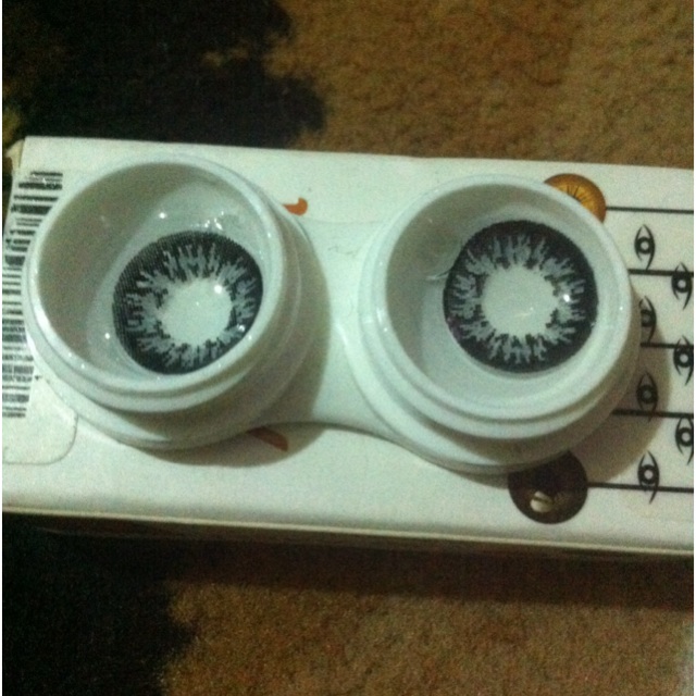 

Soflend warna abu" dan hitam, sample gambar punya pribadi, baru masih segel.