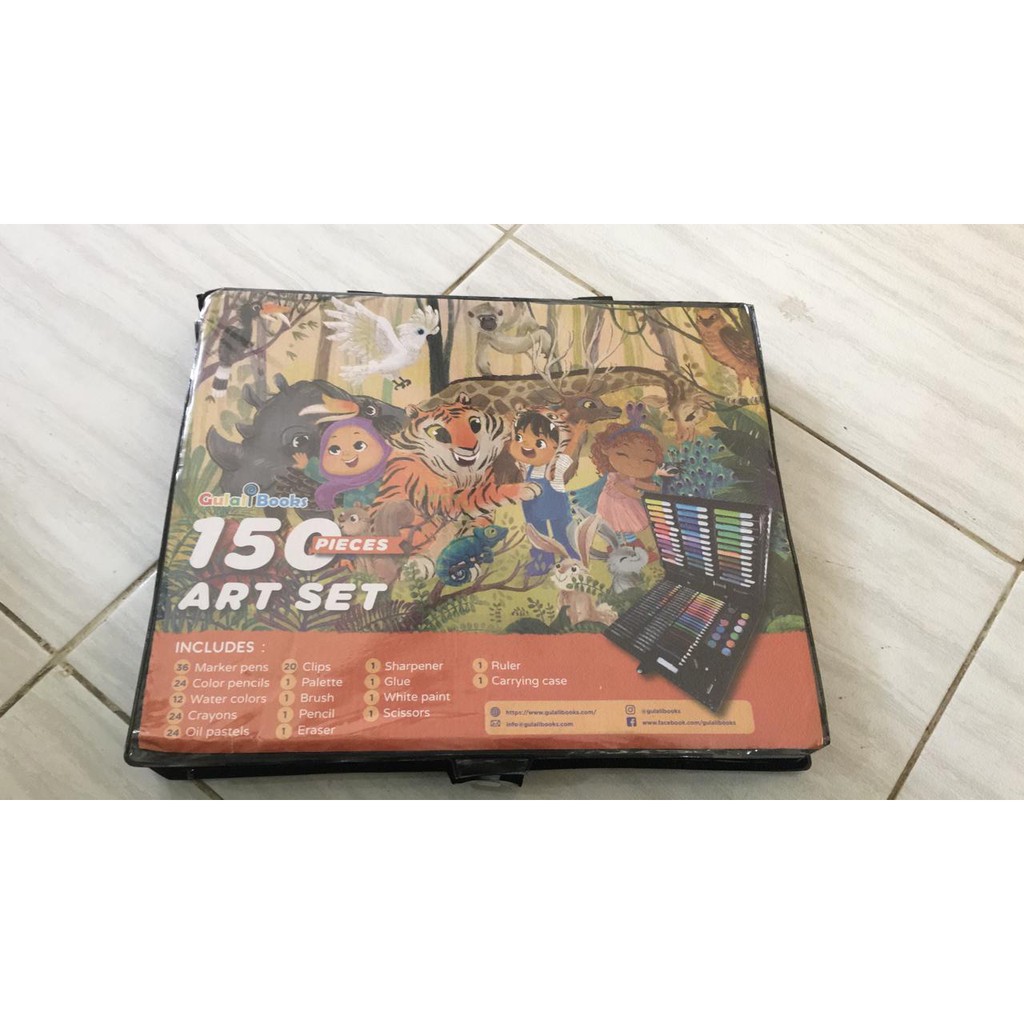 

Alat Mewarnai 150PCS ART SET