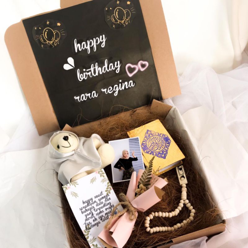 

GIFT BOX || bisa request tulisan di box