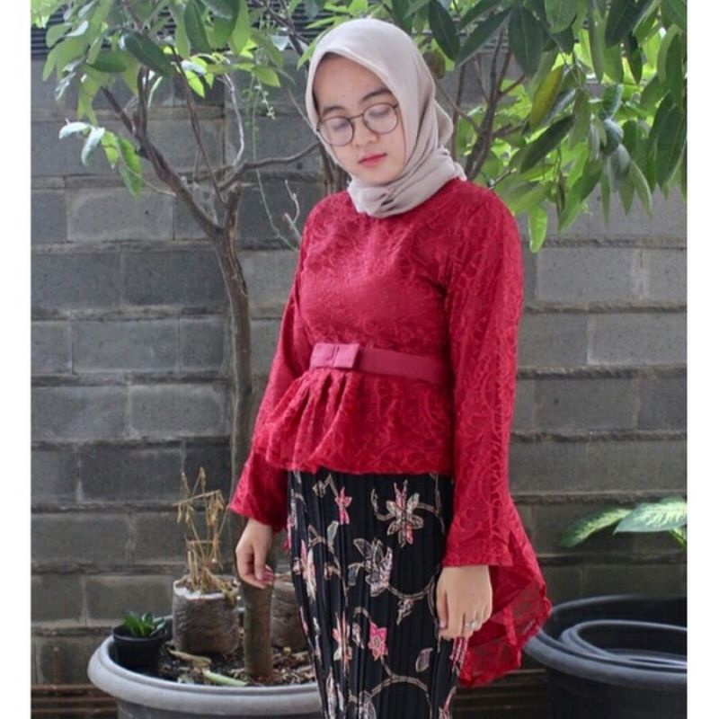 IndahKebaya | HANYA ATASAN / KEBAYA AURORA BROKAT / SALEM HITAM PUTIH NAVY MAROON MOCCA GOLD DUSTY