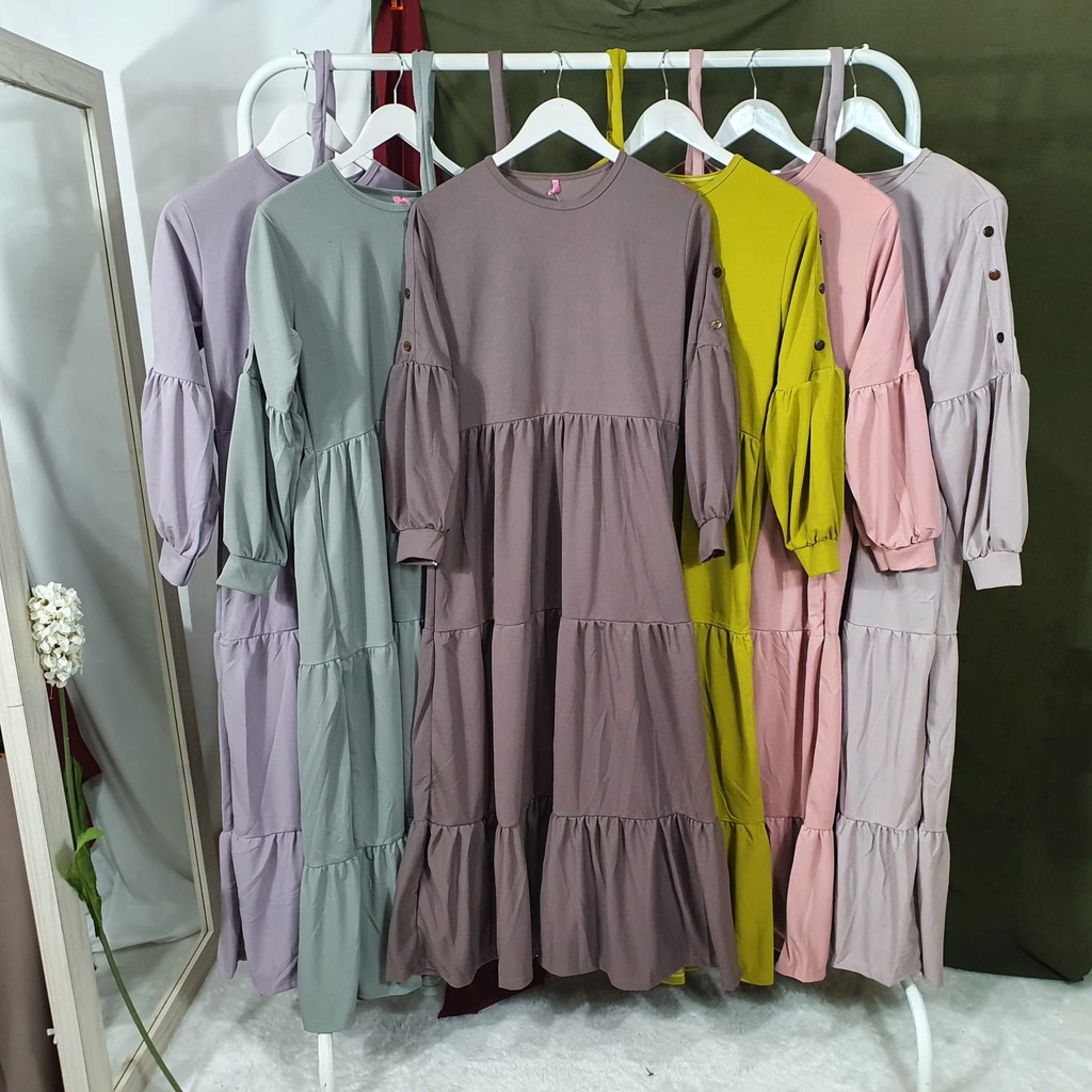 Gamis Wanita Lengan Panjang Fashion Muslim Devi Buttons Fit  L-XL Lingkar Dada 100cm Panjang 130cm