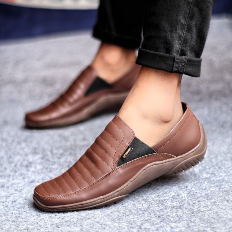 BADIL Sepatu Slip On Casual Pria Kulit Asli Slop Formal Santai Kerja Kuliah Kondangan