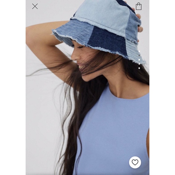 Pull & Bear Topi Bucket Kain Perca Denim / Bucket Hat Pull and Bear