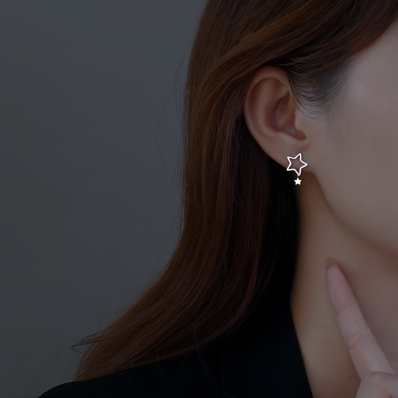 Gaya Korea Hollow Star Stud Earrings untuk Wanita Pola Geometri Bintang Anting Pendek Anting Telinga