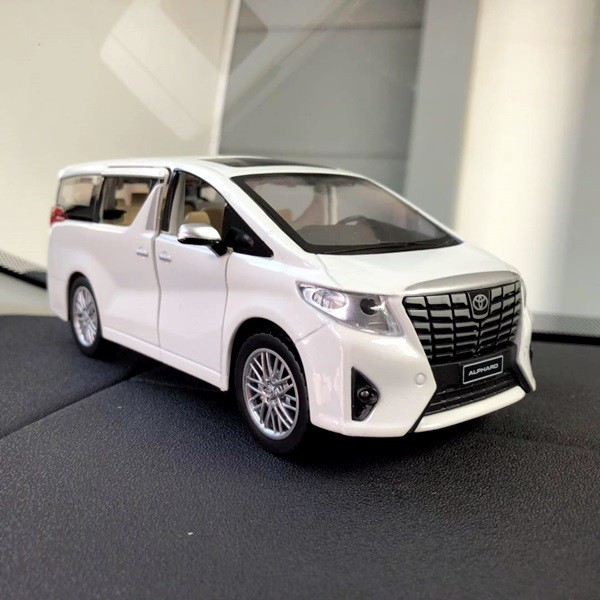 TOYOTA ALPHARD Parfume Pewangi Pengharum Mobil Parfum Pajangan Miniatur Diecast Mobil