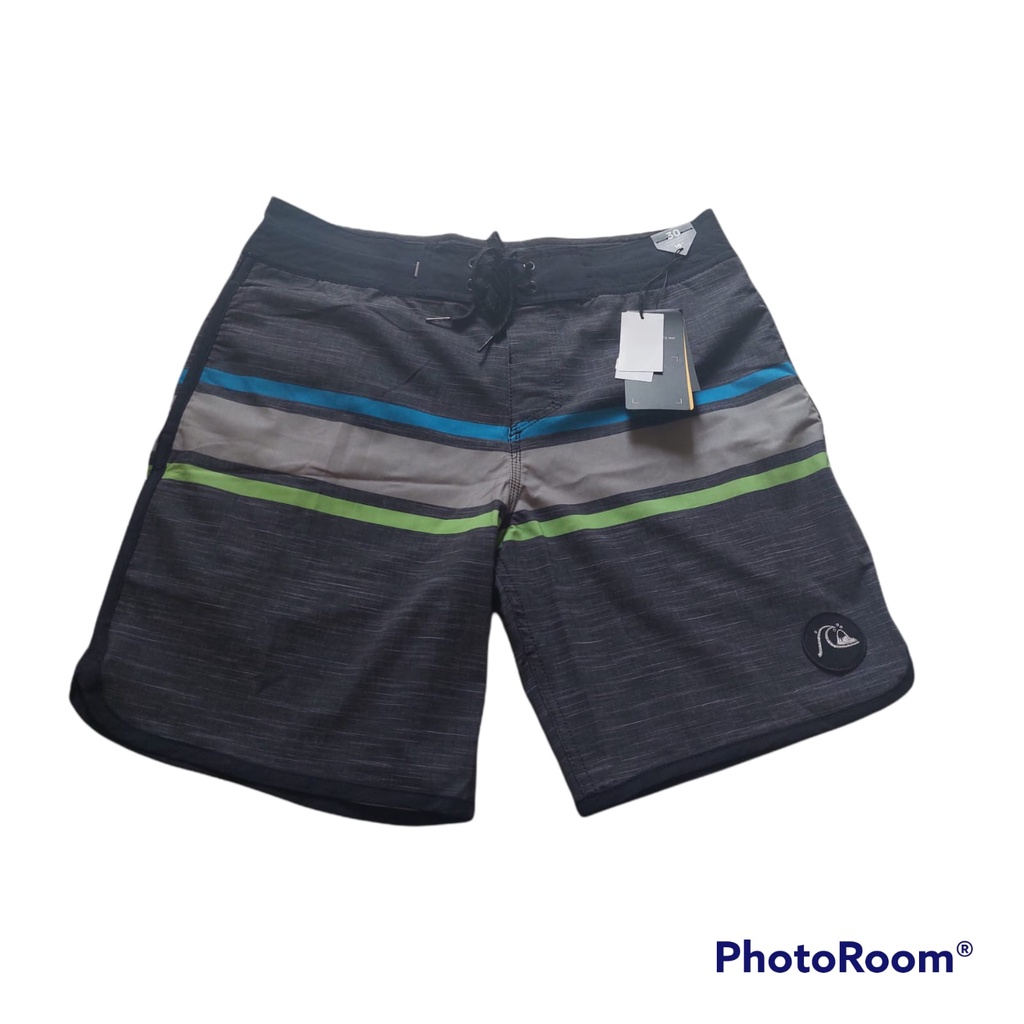 QUICKSILVER CELANA PENDEK COWOK