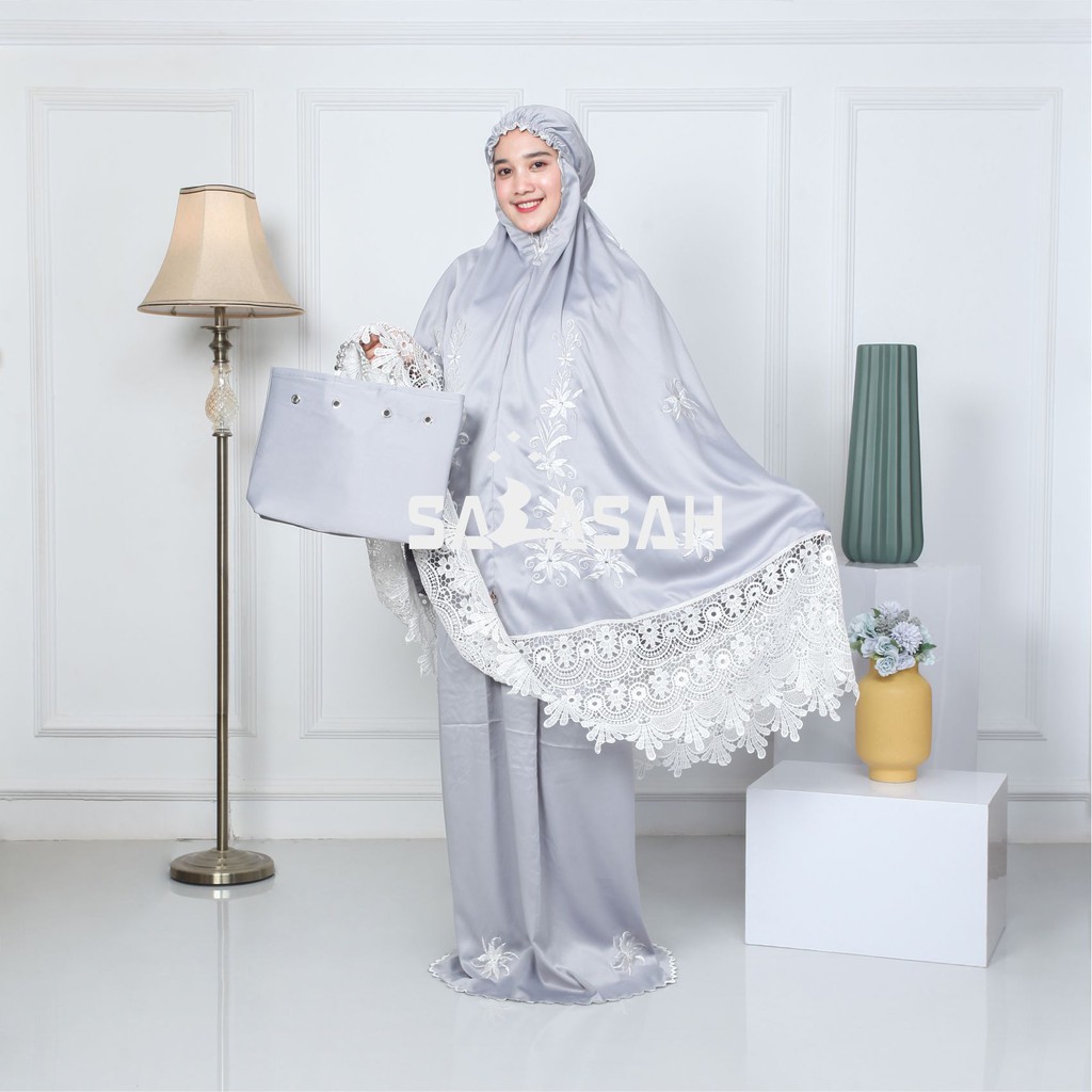 Mukena Satin Velvet Elegan Mukena Amanda Manopo terbaru 2021