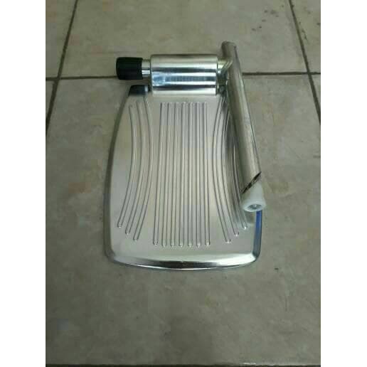 PROMO  TATAKAN KAKI KURSI RODA DAMPALAN KAKI KURSI RODA SEPERPAT KURSI RODA