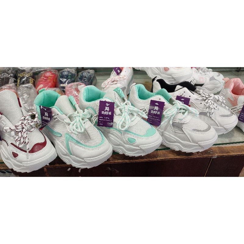 Sepatu Sneakers Putih Rafa Amelia UK 36-40