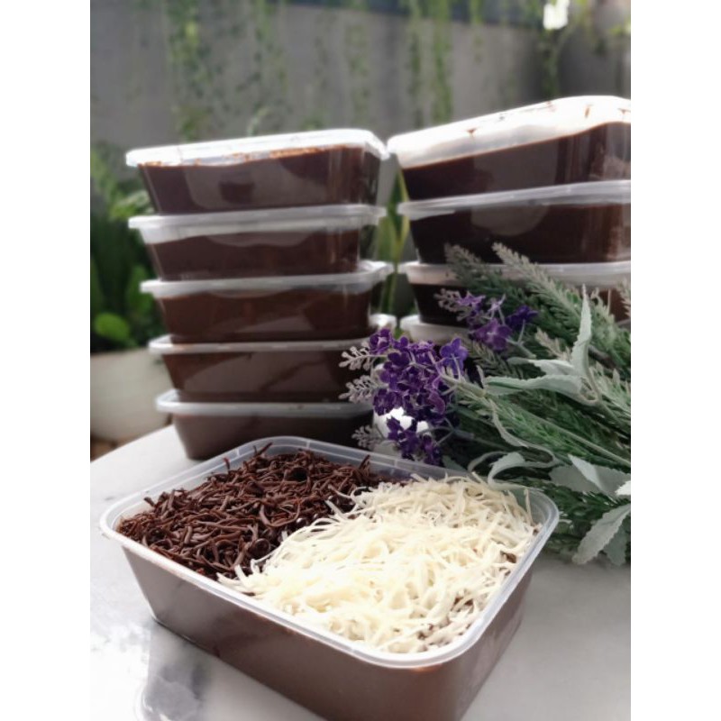 

Brownies Lumer Box 650 ml / Bronies Lumer Cup 300 ml Topping Coklat Keju Bronis Brownis Cokelat BlEnak Fresh Murah