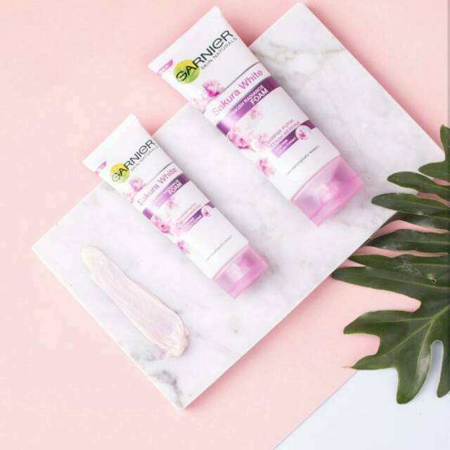 

GARNIER SAKURA FOAM