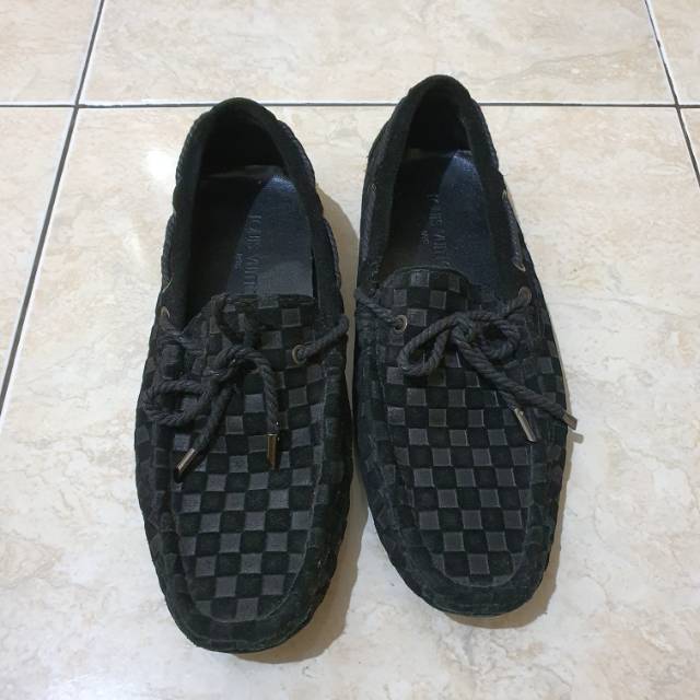 Preloved sepatu pria slip on sepatu pesta hitam Louis Vuitton KW