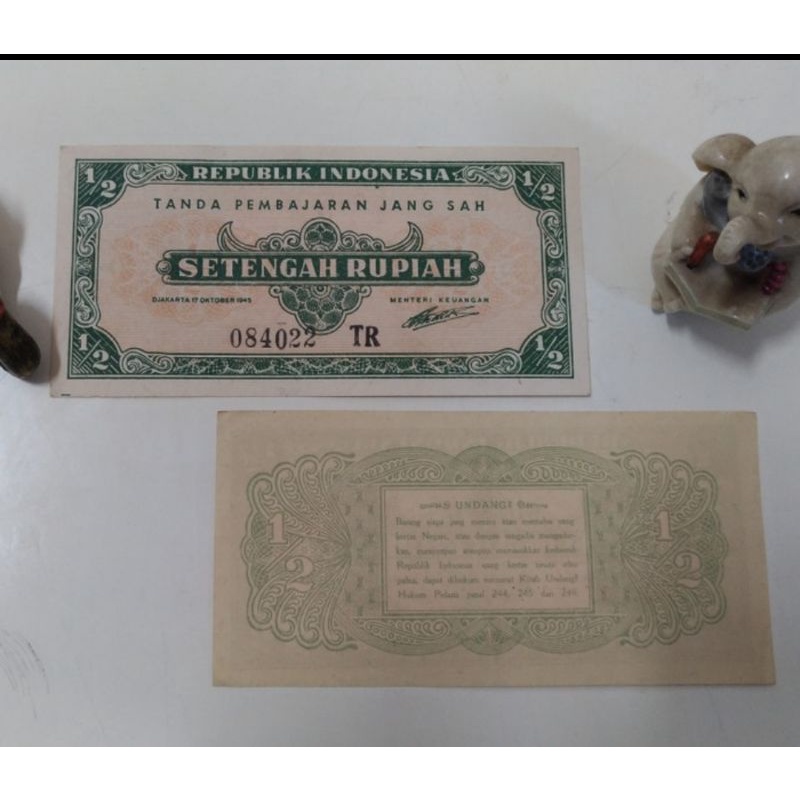 Uang Kuno setengah rupiah 1945