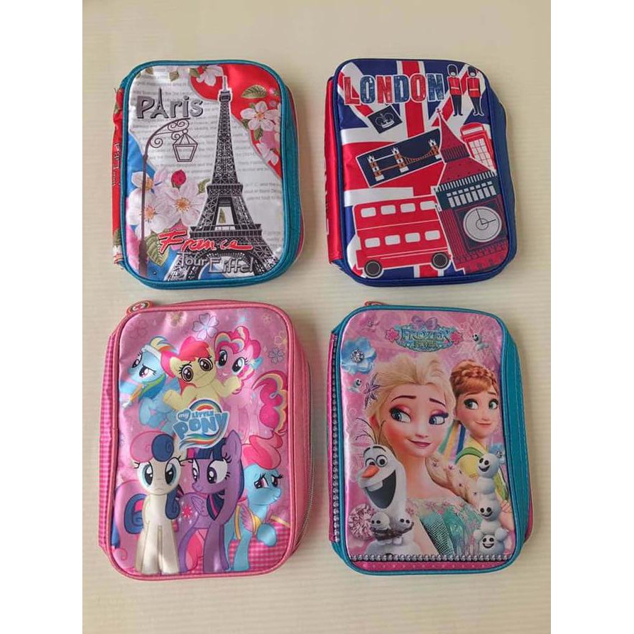 

Tas Smiggle/Organizer/Pencil Case/Goodie Bag/Kotak Pensil/Pasport - Frozen Item Baru