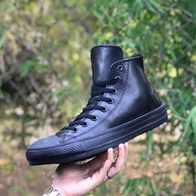 Sepatu Converse / Converse Kulit full Black / Converse High top / Converse Murah
