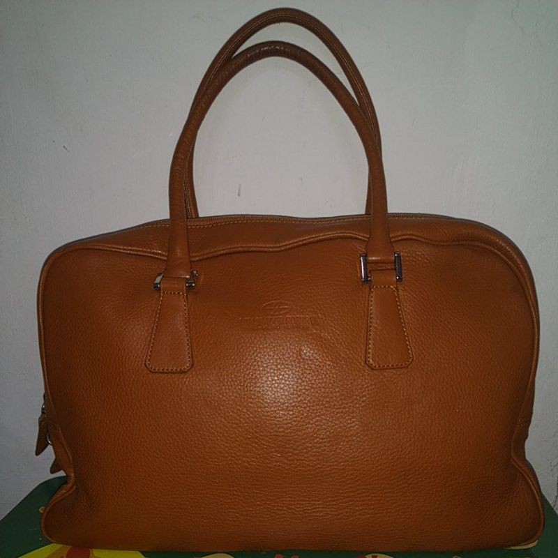 tas kulit Ambassador Roberta