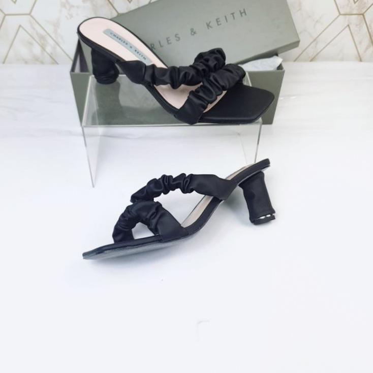 SALEE.. CNK C&K Double Strap with Wrapped Heels