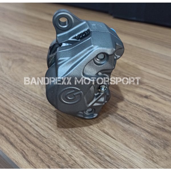 Readyy     Kaliper Belakang Brembo 2 Piston Red Logo Plus Bracket For Yamaha Nmax- Nmax 2020.