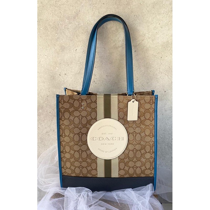 Tas Coach original - Coach signature jacquard dempsey tote in khaki blue