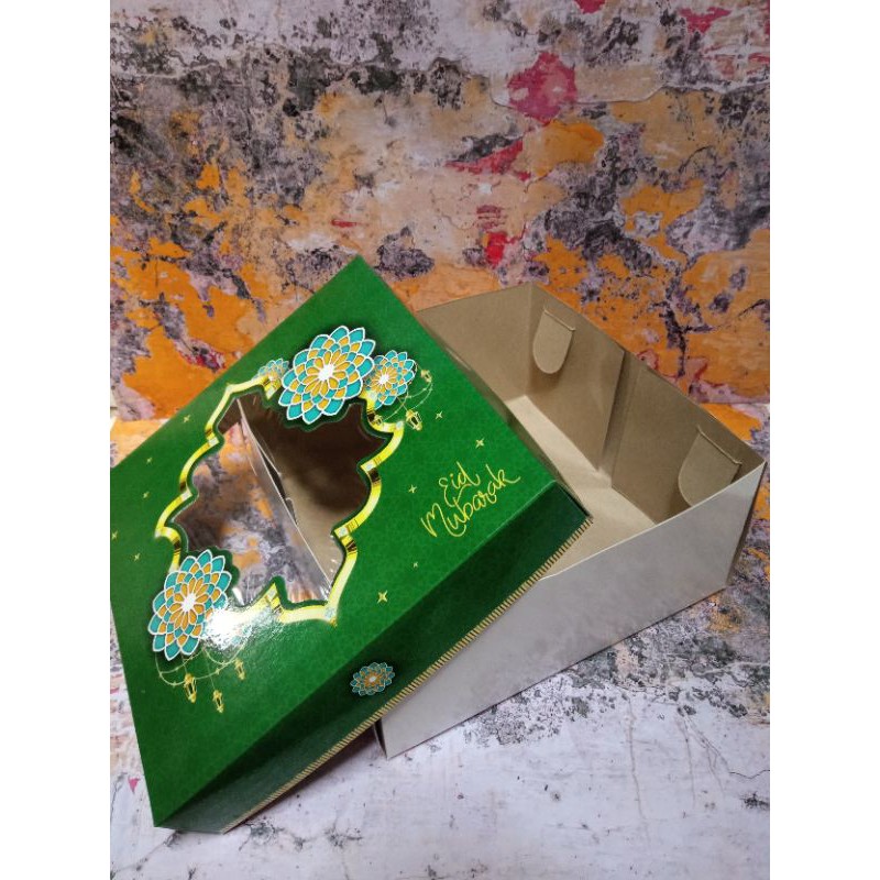 

box duplek 22-22-10cm @10pcs