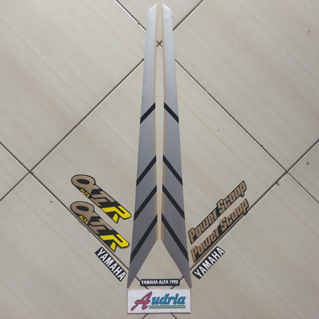 Sticker striping motor yamaha alfa 1990 silver