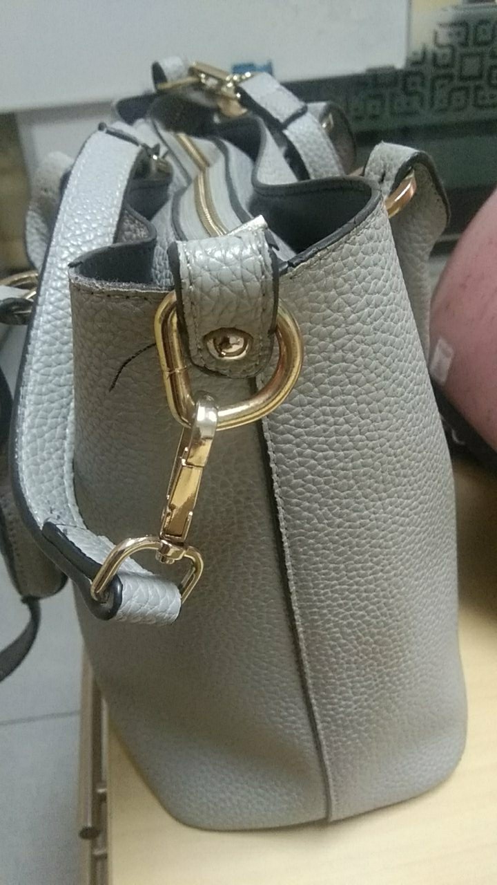 Cantelan / Pengait Tas Tebal Warna Emas Muda