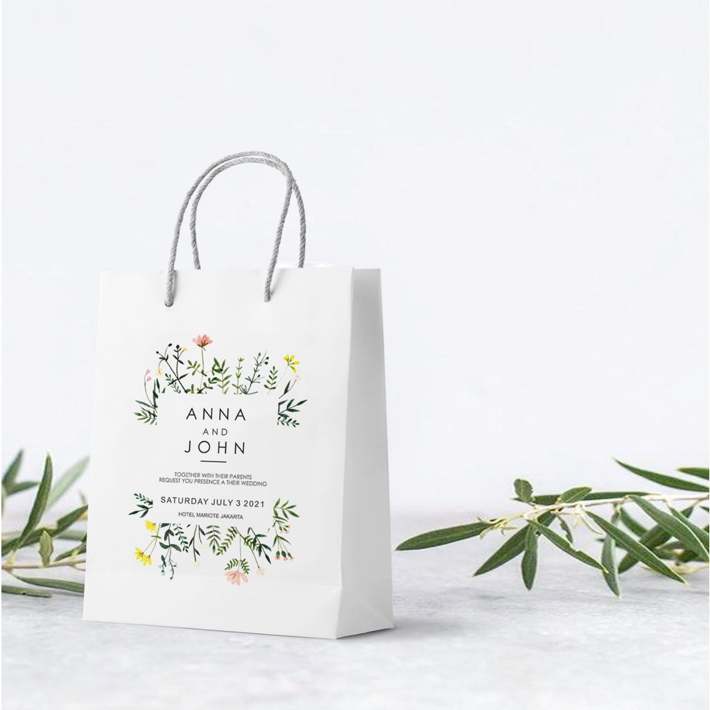

Paper Bag Putih Custom Designs Suka- Suka Size 15, 5 x 8 x 24,5 cm ( P x L x T ) Paperbag Kado Souvenir Packing exclusiv