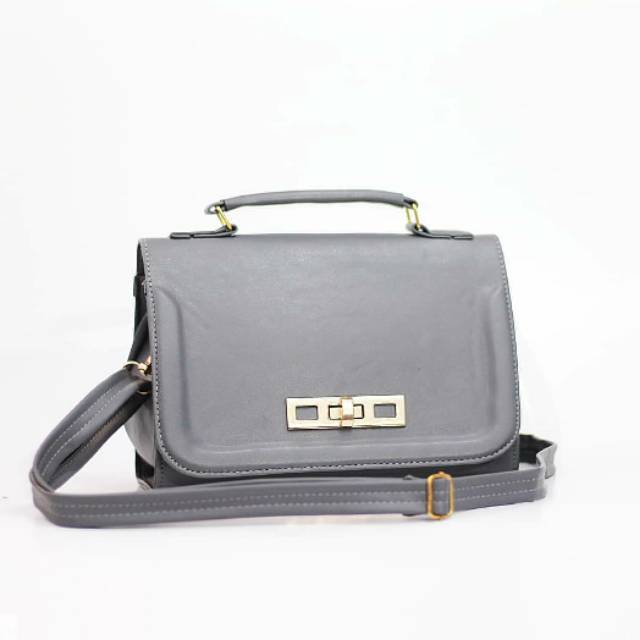 Humaira Bag series