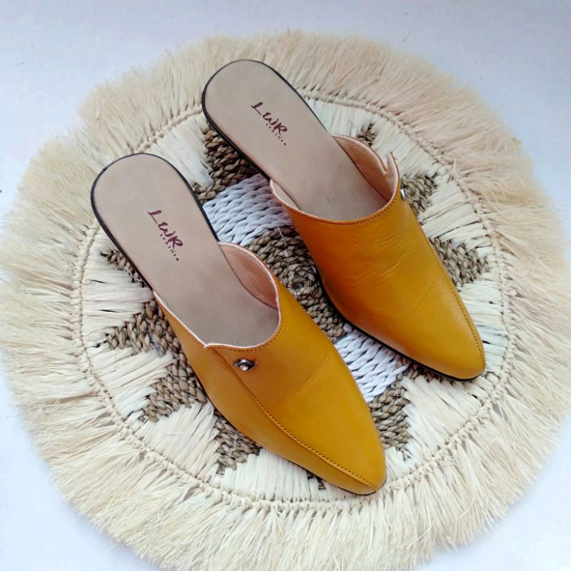 Sepatu Sandal Bustong wanita asli kulit handmade bandung warna kuning lemon dan ungu