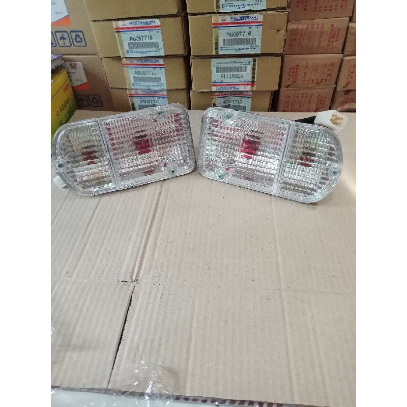 lampu stop bemper belakang mitsubishi colt t120ss ss putih bening