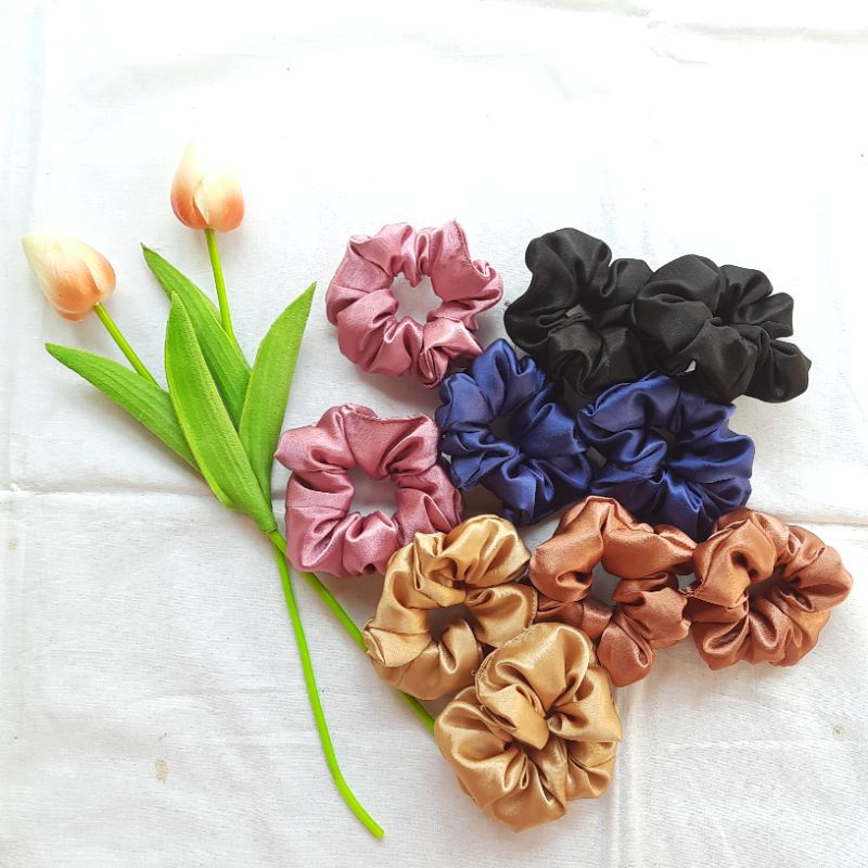 Scrunchie Ikat Rambut Korea Dengan Motif Bunga