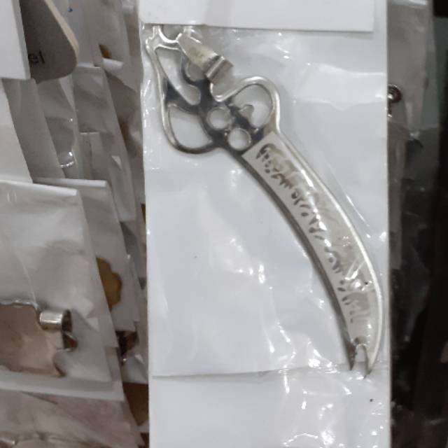 Liontin pedang titanium asli anti karat tidak mudah luntur