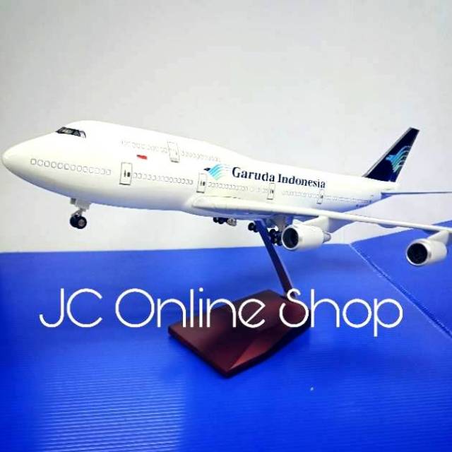Pesawat miniatur diecast Garuda Indonesia besar