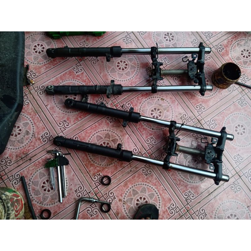 Shock sok depan cbr facelif cbr k45g k45n Original