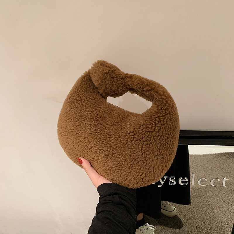 MUFFI Shoulder Bag Bulu Tas Selempang Bahu Fashion Wanita Lucu Baggy Tote Bulu Brown Black Fluffy Hobos Winter Aesthetic Style Chikoisme