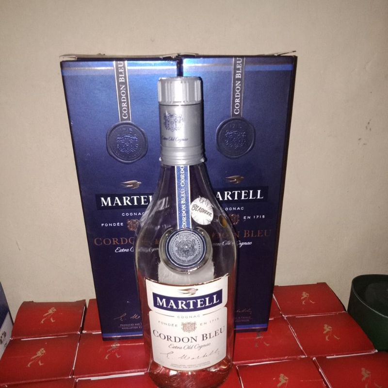 botol bekas miras impor martell cordon blue / botol bekas unik mcb / botol koleksi impor