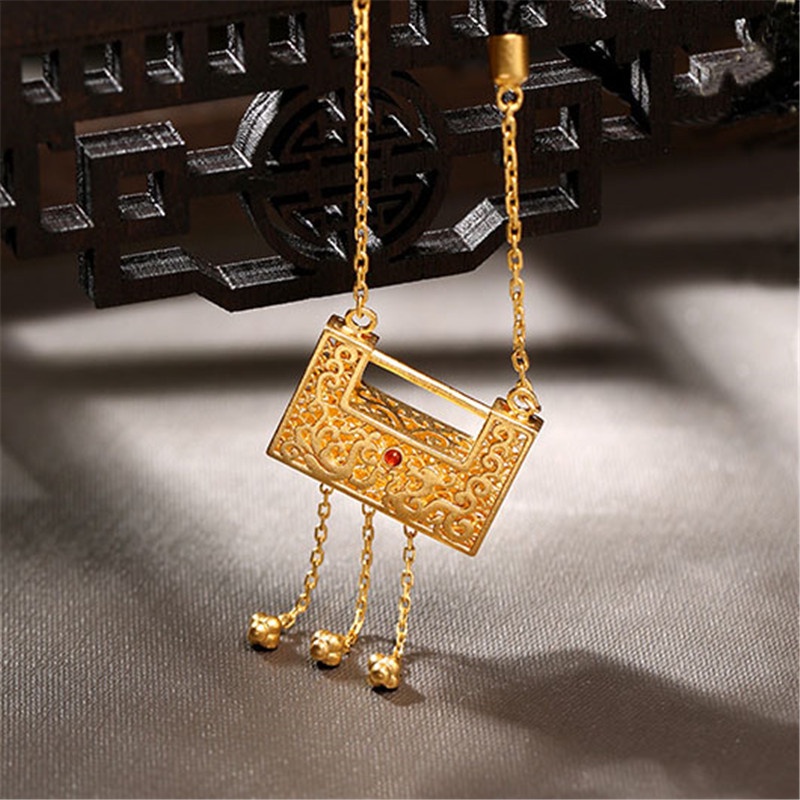 [Ready Stock]Fashion Vintage Gold Plated Lock Pendant Gold Necklace