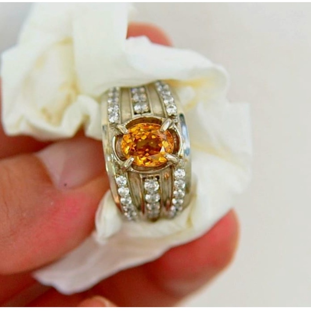 Natural Batu Yellow Zircon Top Quality