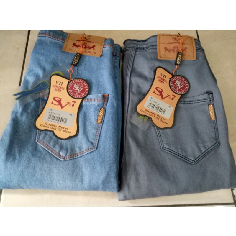 HIGH WAIST JEANS / CELANA JEANS SV7