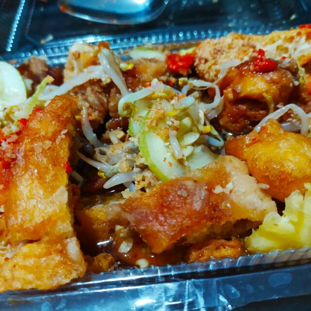 

Rujak Lolia Khas Bagan Bakwan Udang