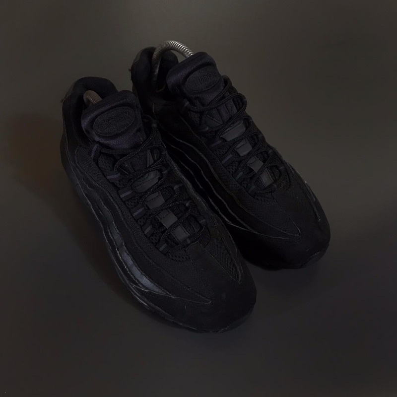 Nike Airmax 95 full black used like new 42.5