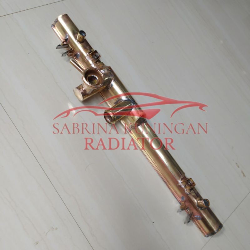 Upper tank radiator ertiga