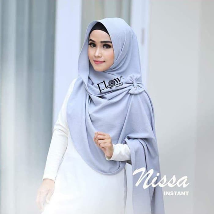 PASTAN NISSA - HITAM PASHMINA JILBAB HIJAB INSTAN