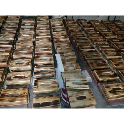 Kotak Tisu / Tempat Tisu Kayu Pinus Motif Bakaran / Box Tissue  Besar Bakaran