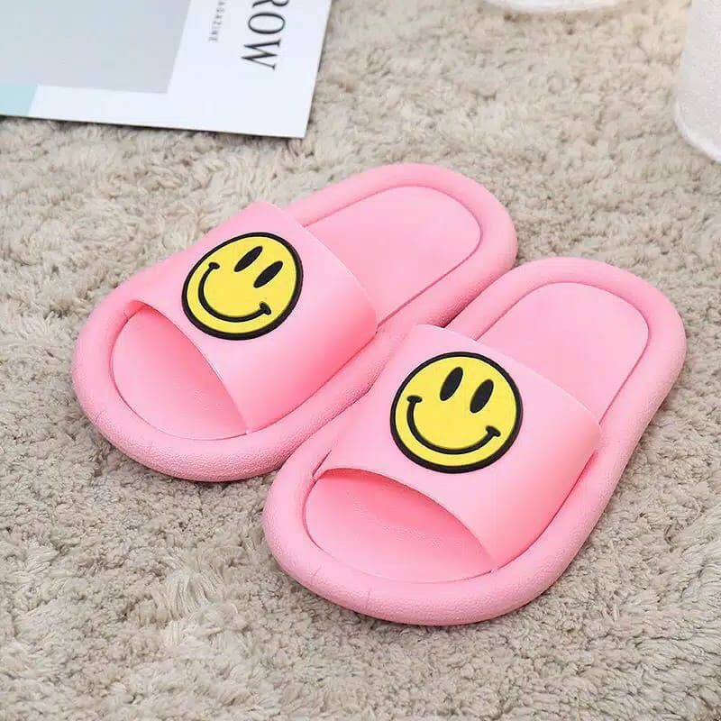 sandal baby karakter smile lucu