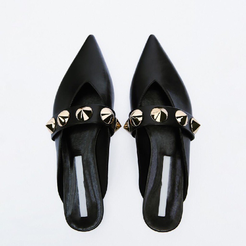 SEPATU ZR-132 POINTED TOE MULES WITH STUDS