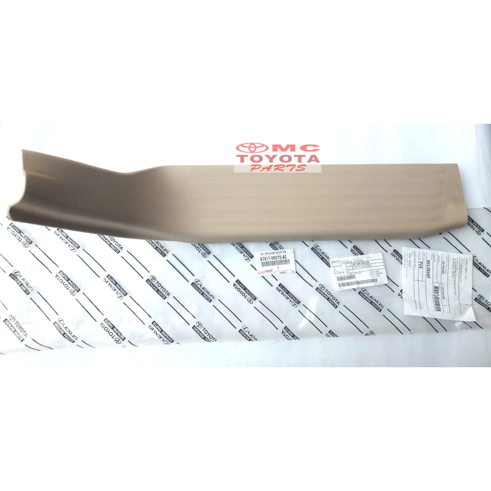 Cover Body Plat Scuff Belakang kanan Toyota Innova 67917-0K070-A0