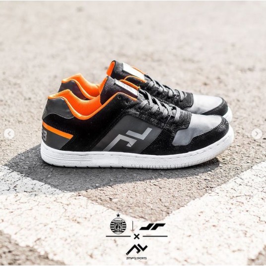 READY SEPATU FUTSAL ZETHRO X PERSIJA TRIVELA TERMURAH