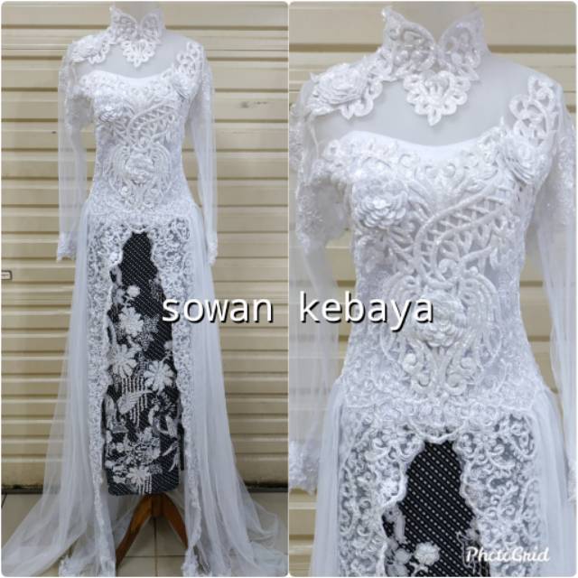 Kebaya akad nikah ekor panjang
